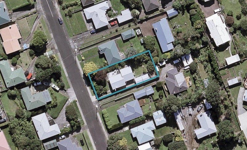 79 Bayly Road, Blagdon, New Plymouth - Carousel 1