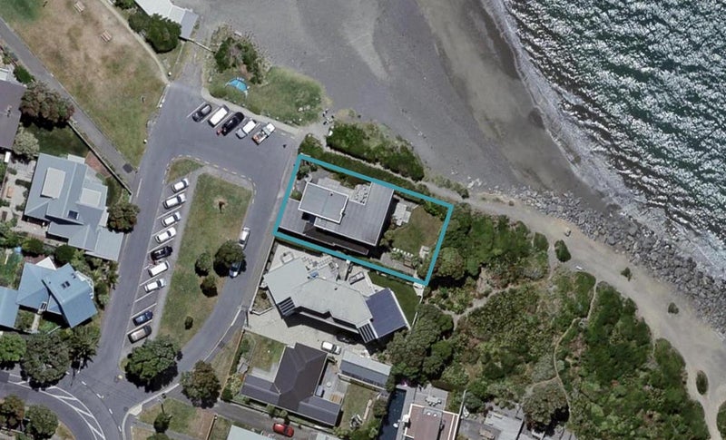 1 Hector Street, Seatoun, Wellington - Carousel 1
