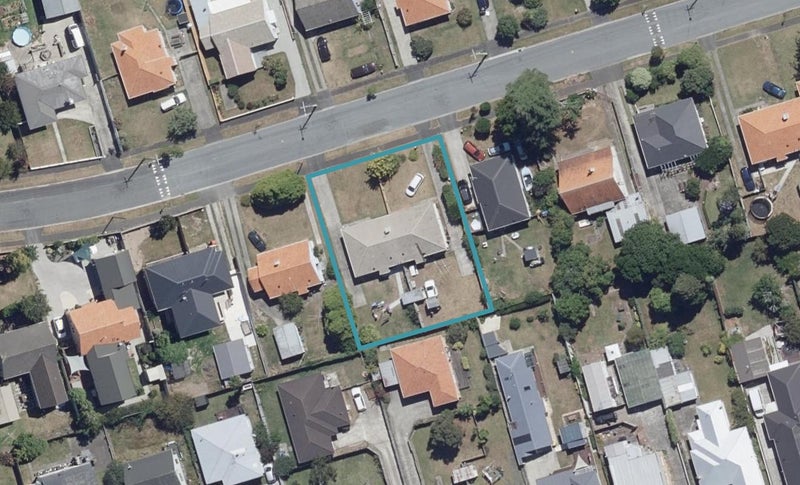 68 Alfred Street, Fairfield, Hamilton - Carousel 1