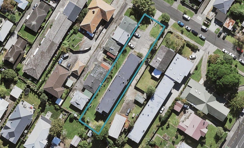 2/6 Eden View Road, Sandringham, Auckland - Carousel 1