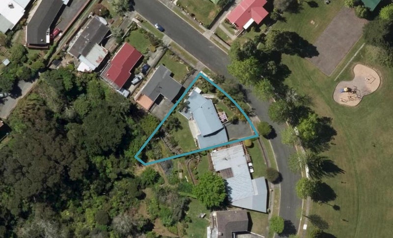 16 Panorama Drive, Parahaki, Whangarei - Carousel 1