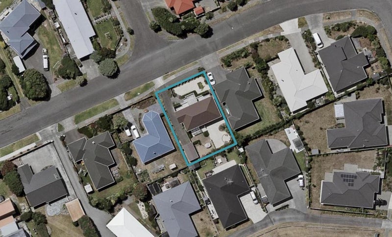 132 Field Way, Waikanae Beach, Waikanae - Carousel 1