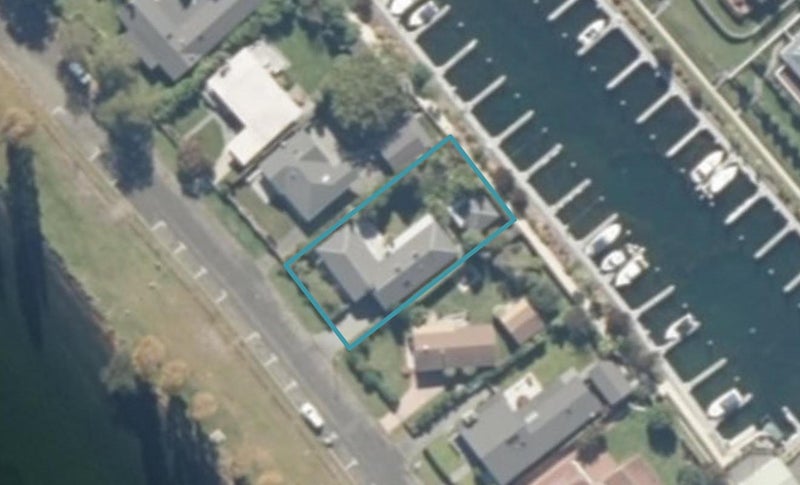 5 Kinloch Esplanade, Kinloch, Taupō - Carousel 1