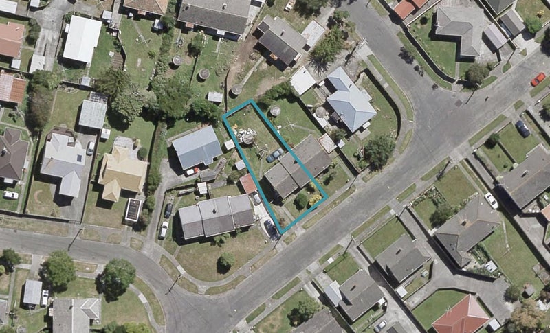 19 Athlone Crescent, Boulcott, Lower Hutt - Carousel 1