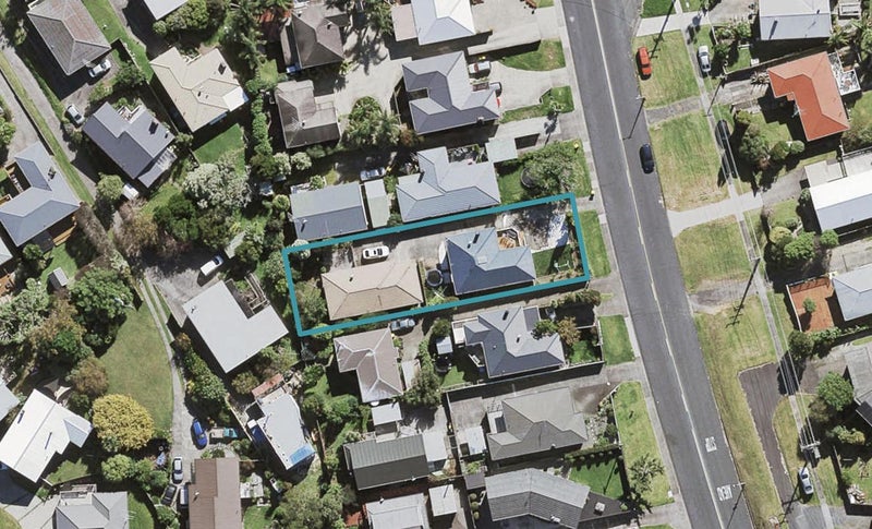 2/20 James Street, Bayview, Auckland - Carousel 1