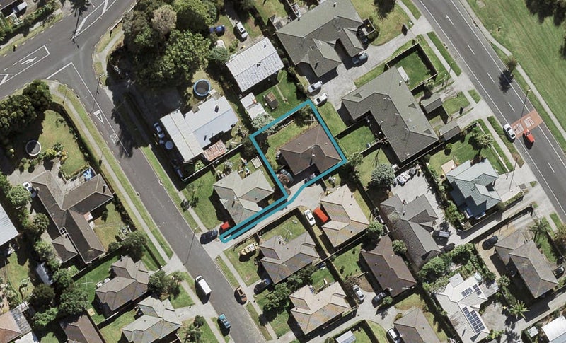 6 Langiola Drive, Favona, Auckland - Carousel 1
