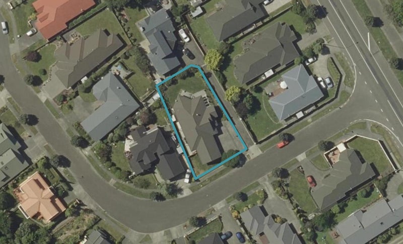 6 La Lena Grove, Fitzherbert, Palmerston North - Carousel 1