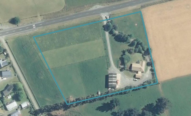 62 Hillside-Manapouri Road, MANAPOURI, TE ANAU - Carousel 1