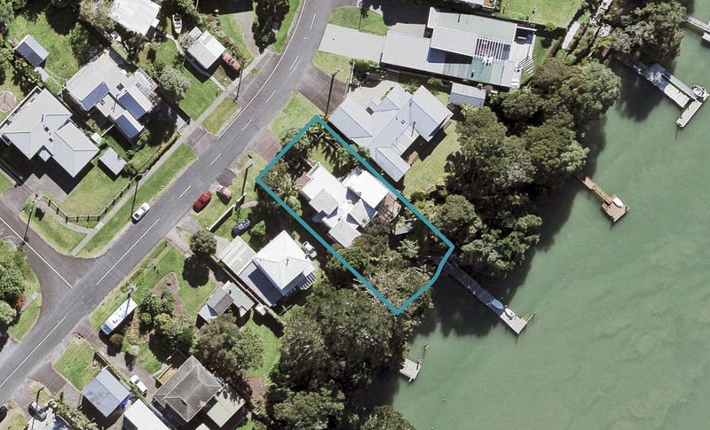 99 Ferry Parade, Herald Island, Auckland - Carousel 1