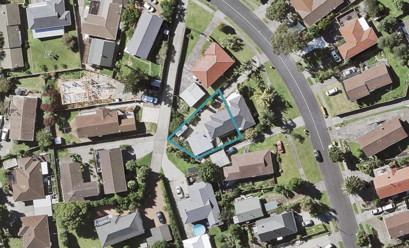 40A Lewisham Street, Highland Park, Auckland - Carousel 1