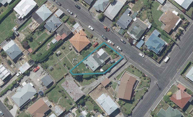 5 Beresford Street, Kaikorai, Dunedin - Carousel 1