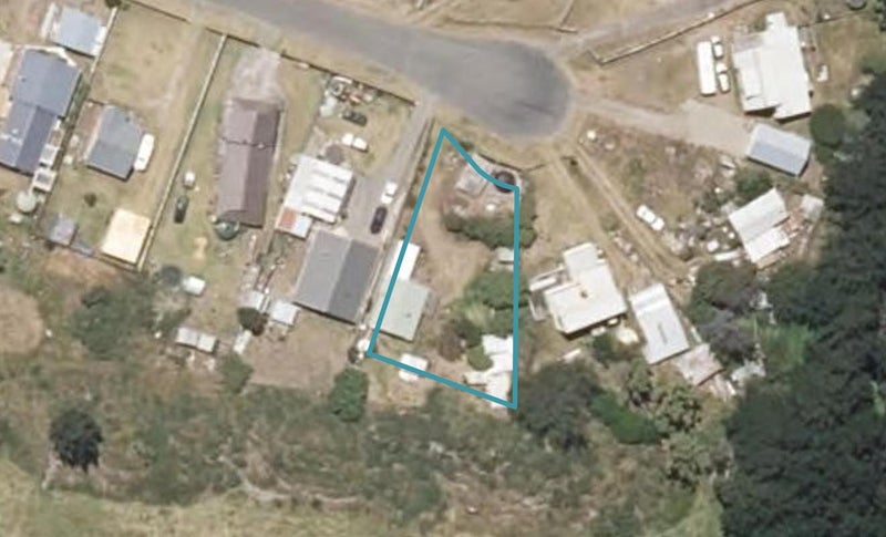 10 Barclay Grove, Hokio Beach, Levin - Carousel 1