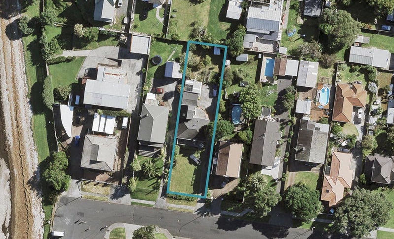45 Roys Road, Weymouth, Auckland - Carousel 1