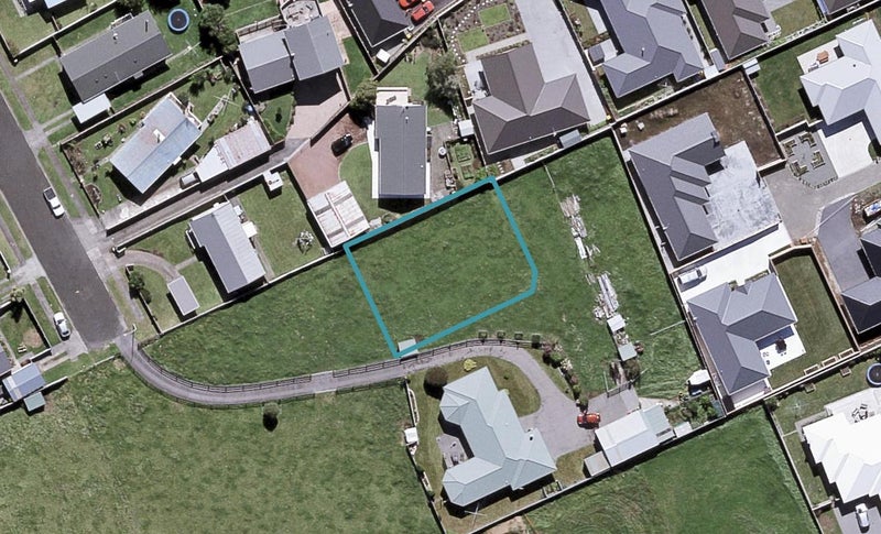 9B Desmond Place, Bell Block, New Plymouth - Carousel 1