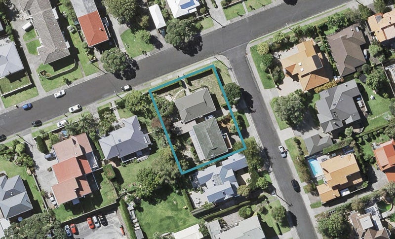 2/23 Westwell Road, Belmont, Auckland - Carousel 1