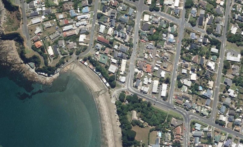 1 Richard Street, Titahi Bay, Porirua - Carousel 1