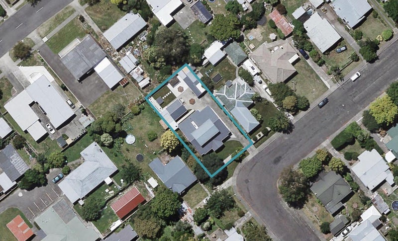 500 Wellwood Street, Saint Leonards, Hastings - Carousel 1