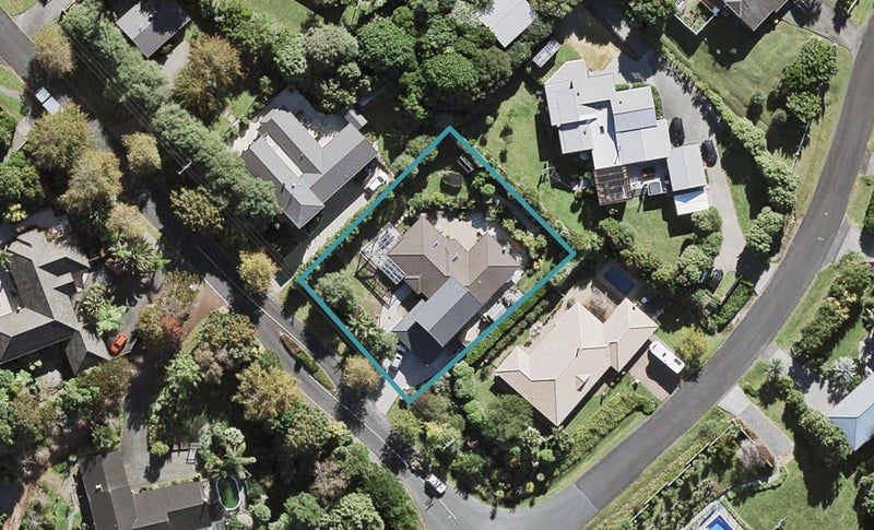 46 Isobel Road, Greenhithe, Auckland - Carousel 1
