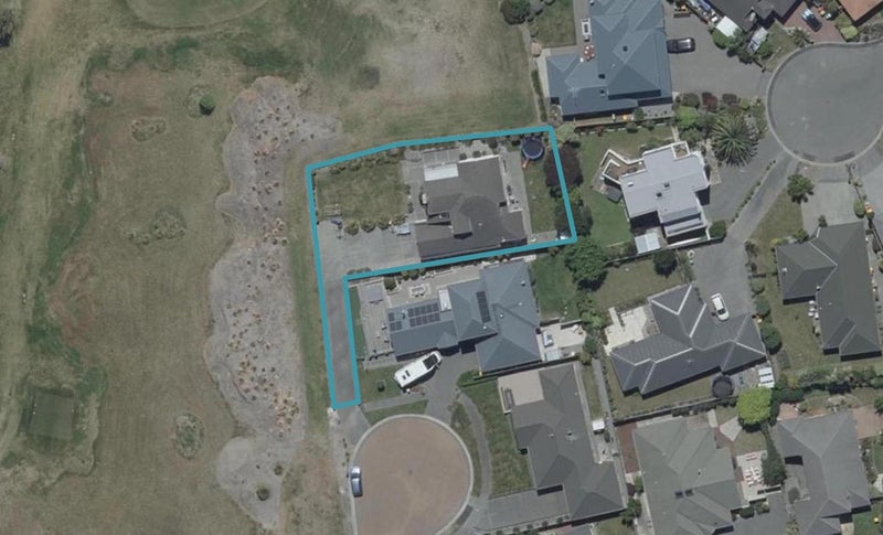18 Seacroft Place, Waimairi Beach, Christchurch - Carousel 1