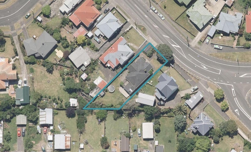 25 Carlton Avenue, Gonville, Whanganui - Carousel 1