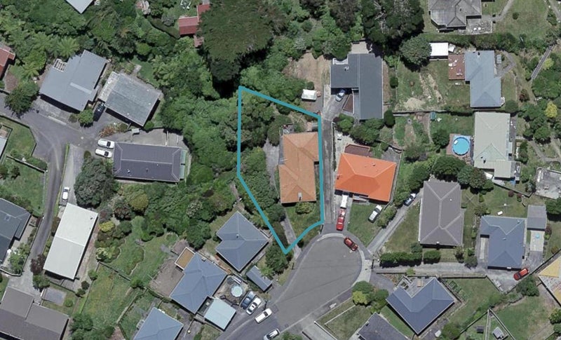 49 Turville Crescent, Newlands, Wellington - Carousel 1