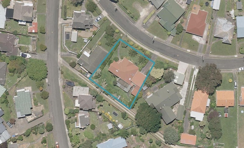 4 Maxwell Avenue, Durie Hill, Whanganui - Carousel 1