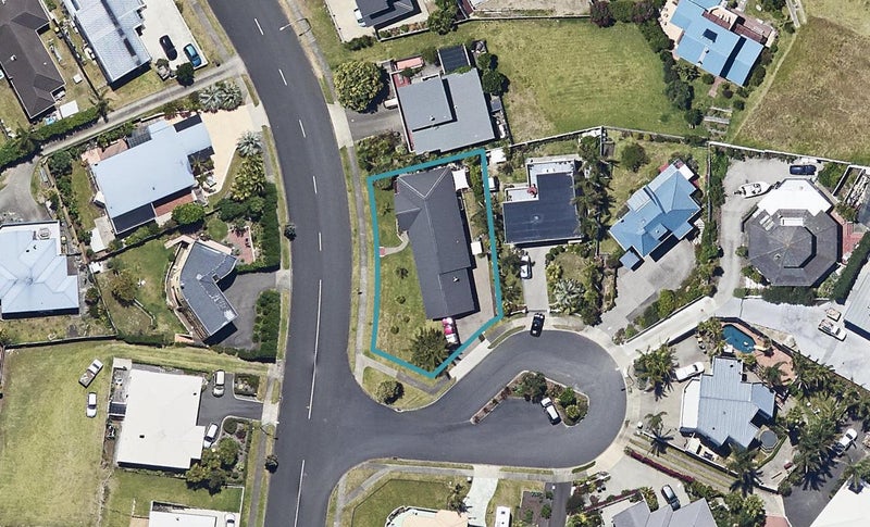 16 Ocean View Road, Coastlands, Whakatane - Carousel 1