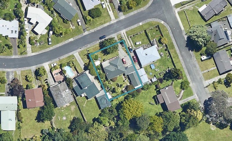 25 Darroch Street, Fairy Springs, Rotorua - Carousel 1