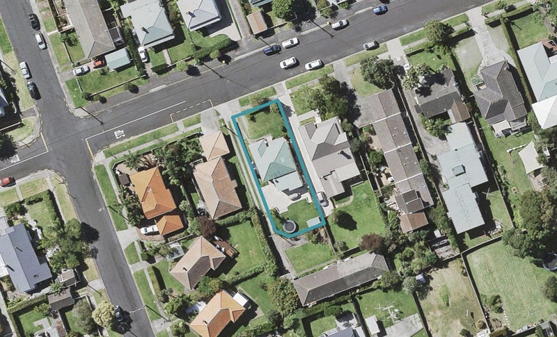 15 Kawerau Avenue, Devonport, Auckland - Carousel 1