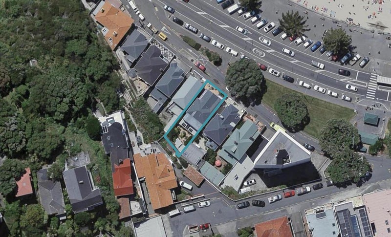 196 Oriental Parade, Oriental Bay, Wellington - Carousel 1