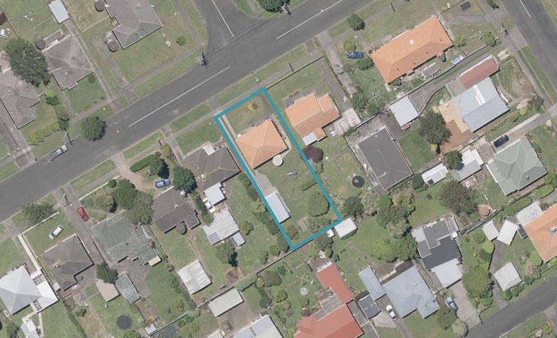 38 Nile Street, Whanganui East, Whanganui - Carousel 1