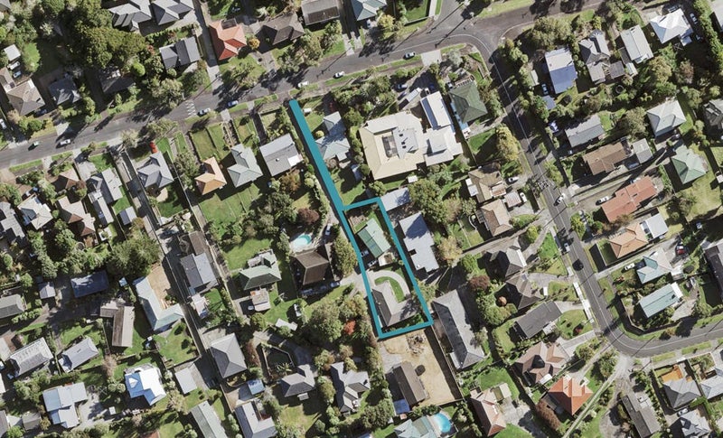 1/35 Batkin Road, New Windsor, Auckland - Carousel 1