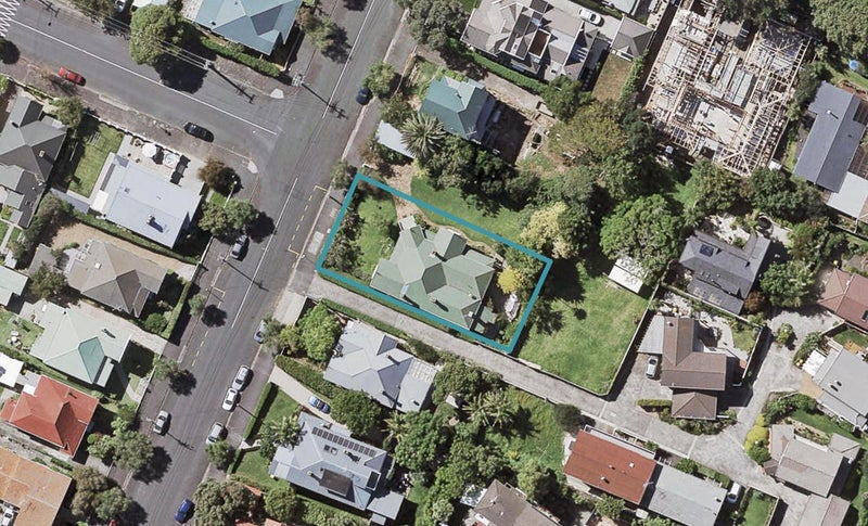 26 Cheltenham Road, Devonport, Auckland - Carousel 1