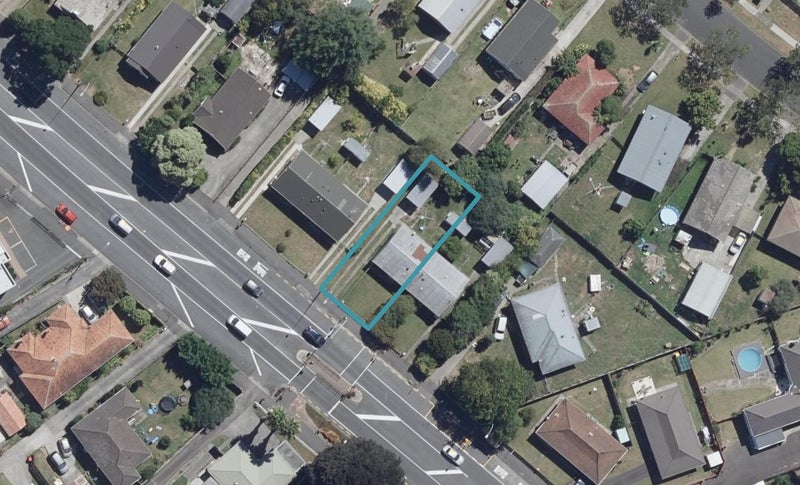 24B Hukanui Road, Fairfield, Hamilton - Carousel 1