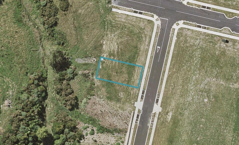 33 Lisnoble Road, Flat Bush, Auckland - Carousel 1