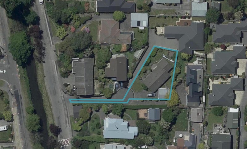 84A Palatine Terrace, Saint Martins, Christchurch - Carousel 1