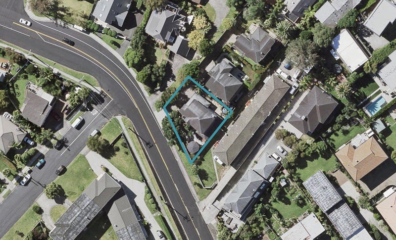 23 East Coast Road, Milford, Auckland - Carousel 1
