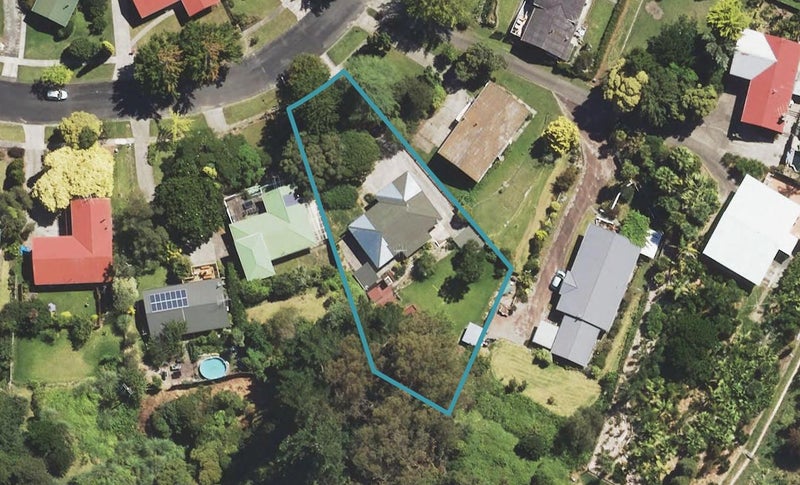 27 Seddon Crescent, Whataupoko, Gisborne - Carousel 1