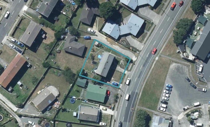 281 Warspite Avenue, Waitangirua, Porirua - Carousel 1
