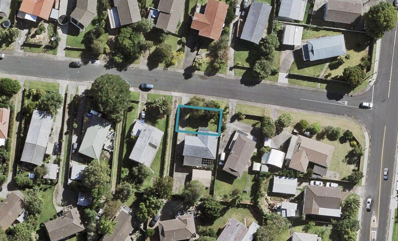 57A Larissa Avenue, Henderson, Auckland - Carousel 1