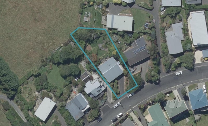 22 Larkins Street, Helensburgh, Dunedin - Carousel 1