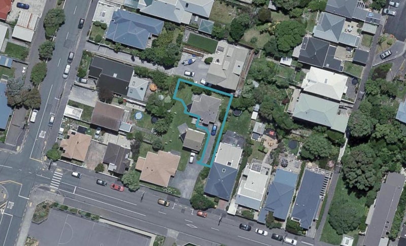 22 Mersey Street, Island Bay, Wellington - Carousel 1