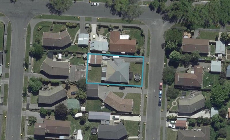 4 Monteath Place, Redwood, Christchurch - Carousel 1