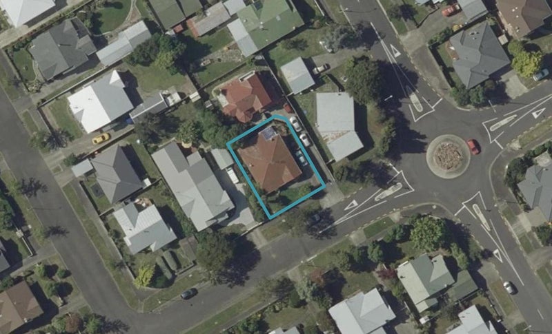 9 Cuba Street, Takaro, Palmerston North - Carousel 1