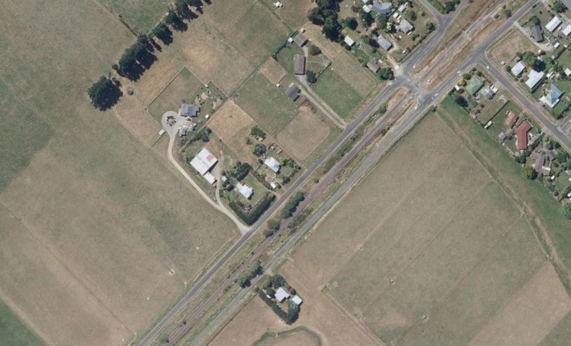9 Nikau Street, Tokomaru, Palmerston North - Carousel 1