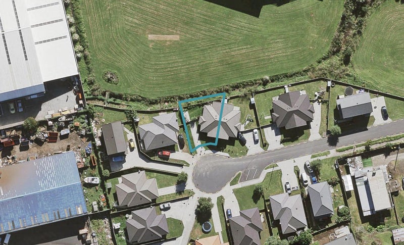 28 Mona Avenue, Mangere Bridge, Auckland - Carousel 1