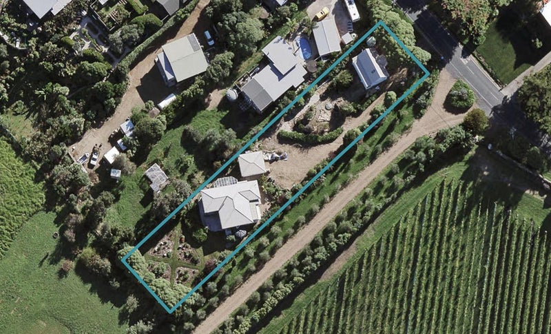 449 Sea View Road, Onetangi, Waiheke Island - Carousel 1