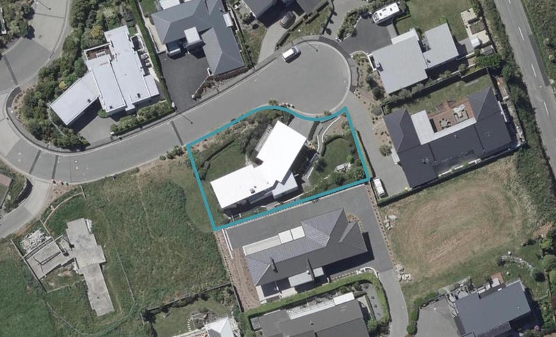 8 Peregrine Close, Mount Pleasant, Christchurch - Carousel 1