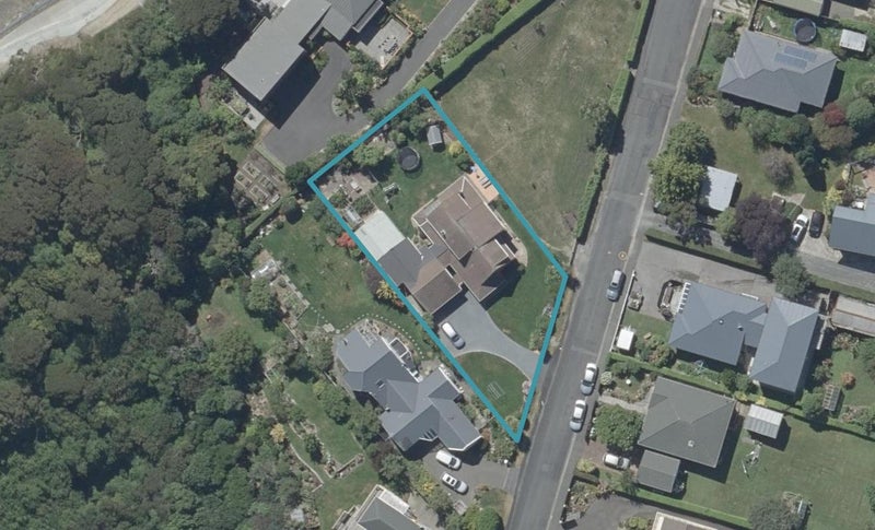 65 Rockside Road, Glenleith, Dunedin - Carousel 1