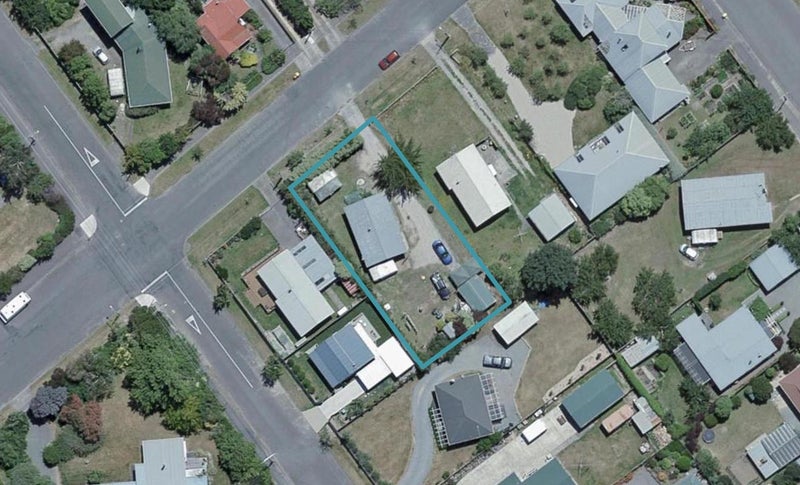 18 Cambridge Road, Martinborough - Carousel 1